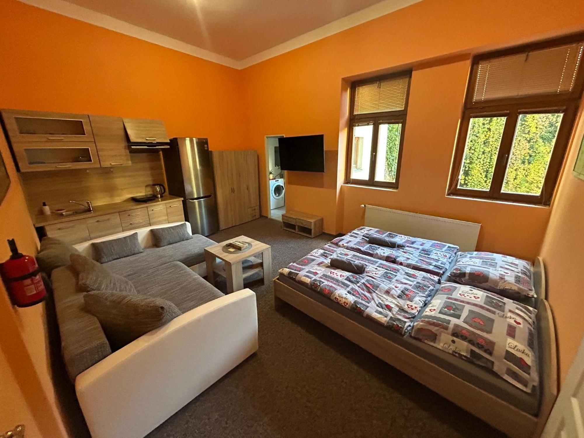 Apartment Thermal
